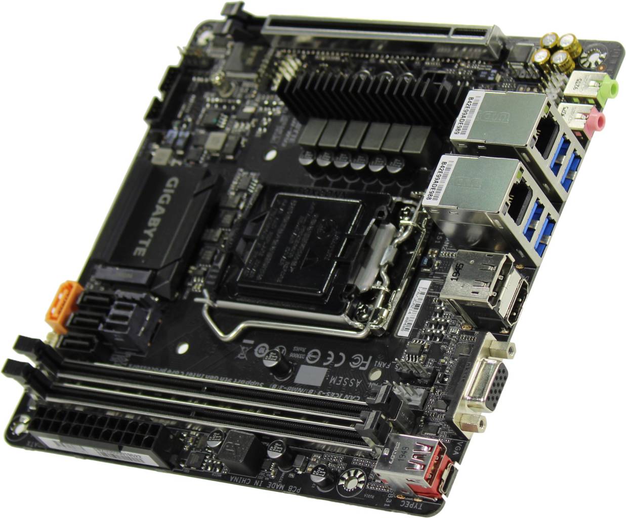    LGA1151 GIGABYTE C246N-WU2(RTL)[C246]PCI-E Dsub+HDMI+DP GbLAN SATA Mini-ITX 2DDR4